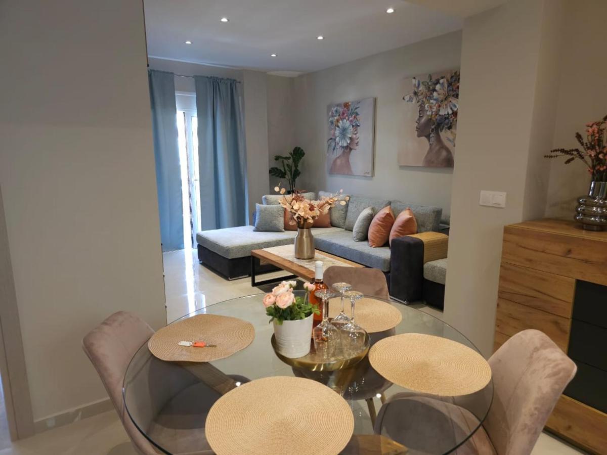 Agora Luxury Apartment 3 Loutraki  Exterior photo
