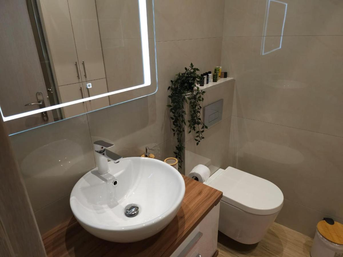Agora Luxury Apartment 3 Loutraki  Exterior photo